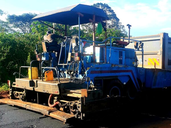 TINGASHARE ASPHALT PAVER